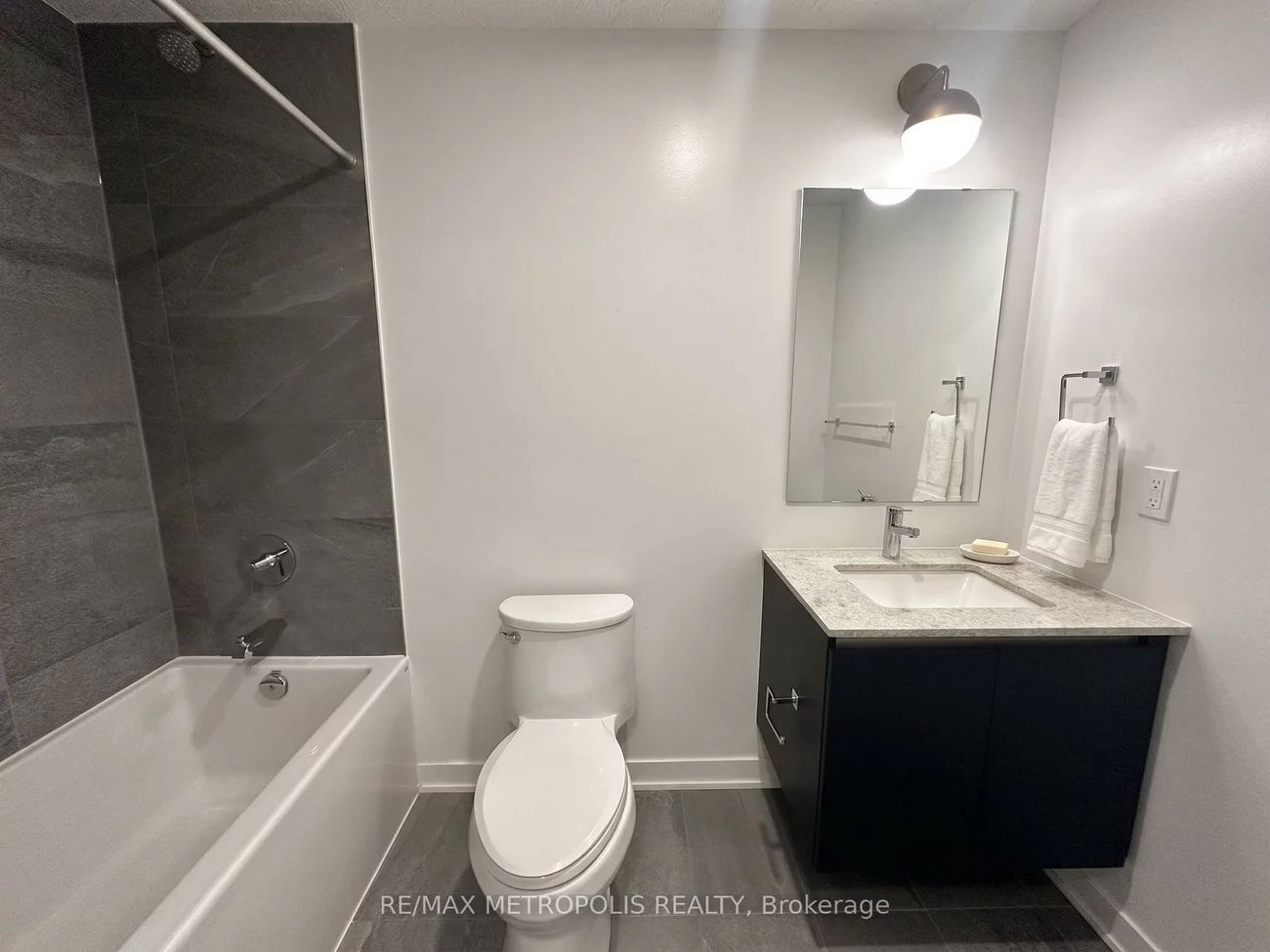 405, Dundas, 1008 - GO Glenorchy, Oakville