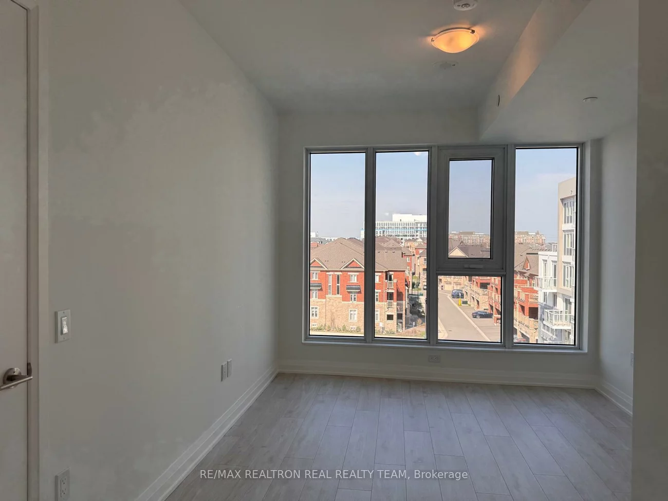 412, Silver Maple, 1010 - JM Joshua Meadows, Oakville