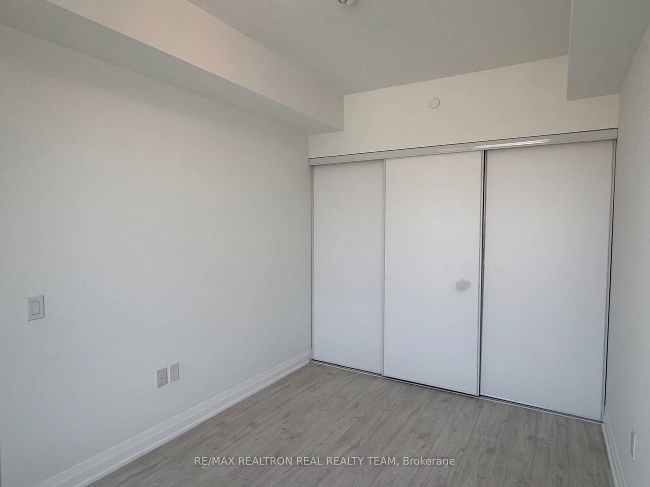 412, Silver Maple, 1010 - JM Joshua Meadows, Oakville