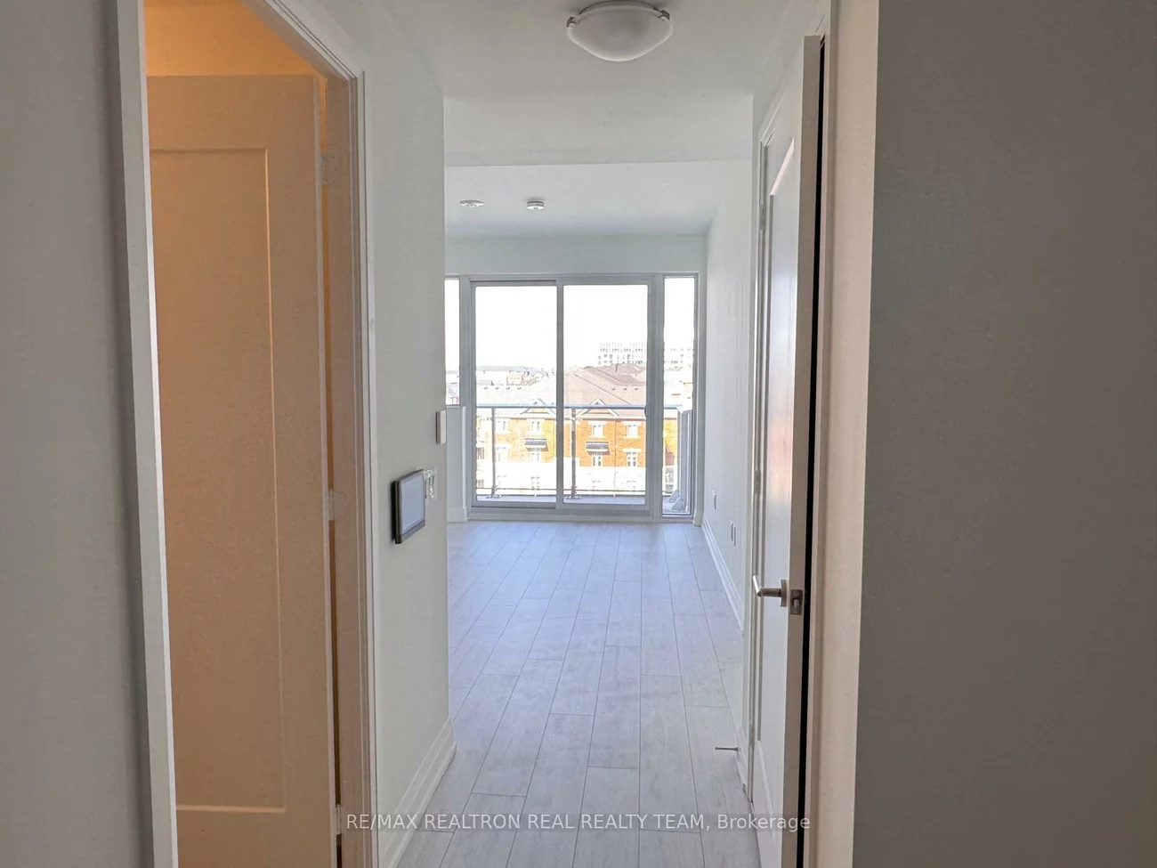 412, Silver Maple, 1010 - JM Joshua Meadows, Oakville