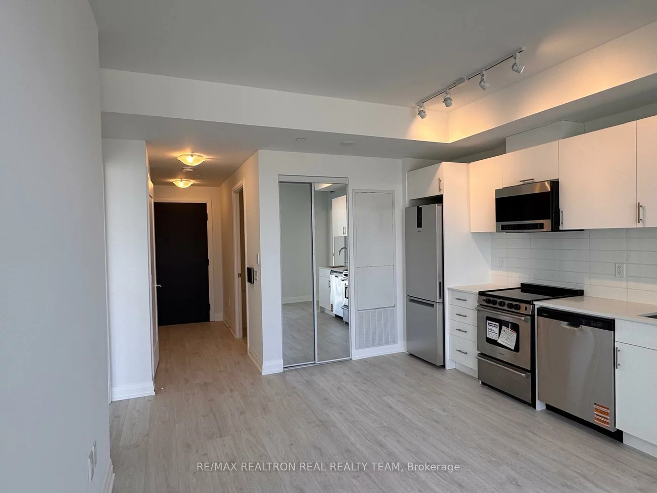 412, Silver Maple, 1010 - JM Joshua Meadows, Oakville