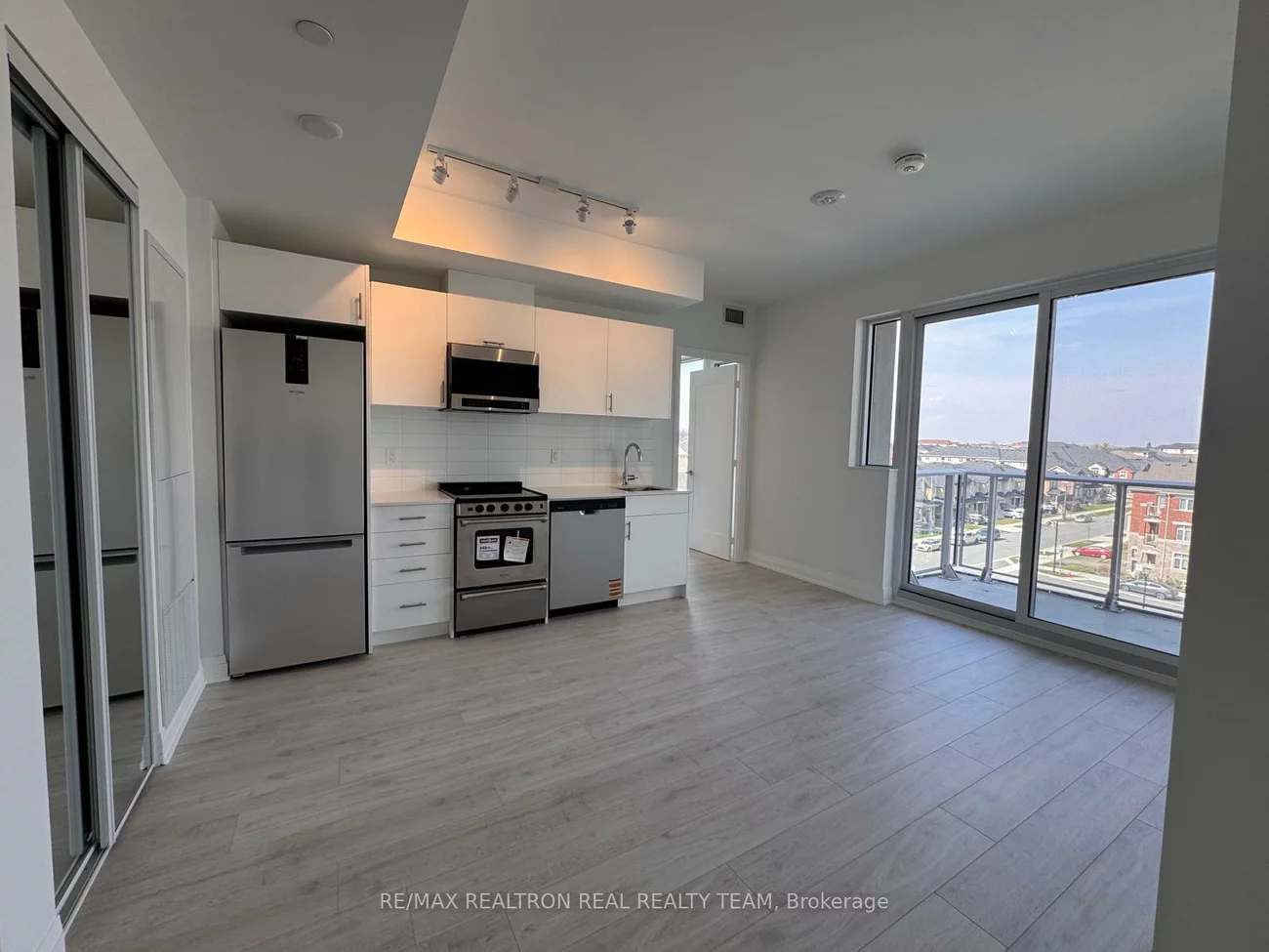 412, Silver Maple, 1010 - JM Joshua Meadows, Oakville