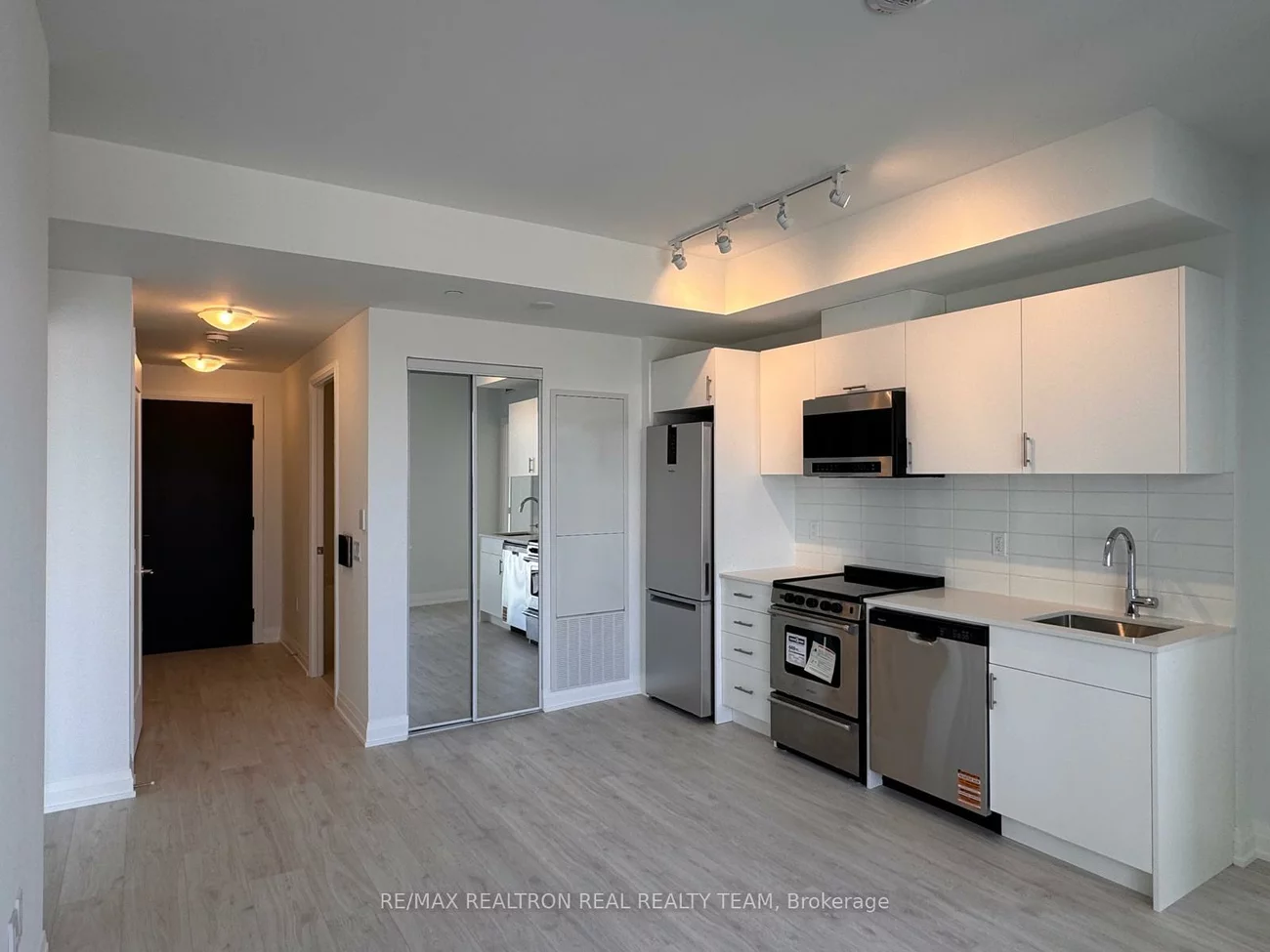 412, Silver Maple, 1010 - JM Joshua Meadows, Oakville