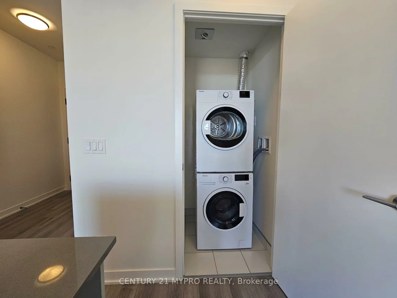 3079, Trafalgar, 1010 - JM Joshua Meadows, Oakville