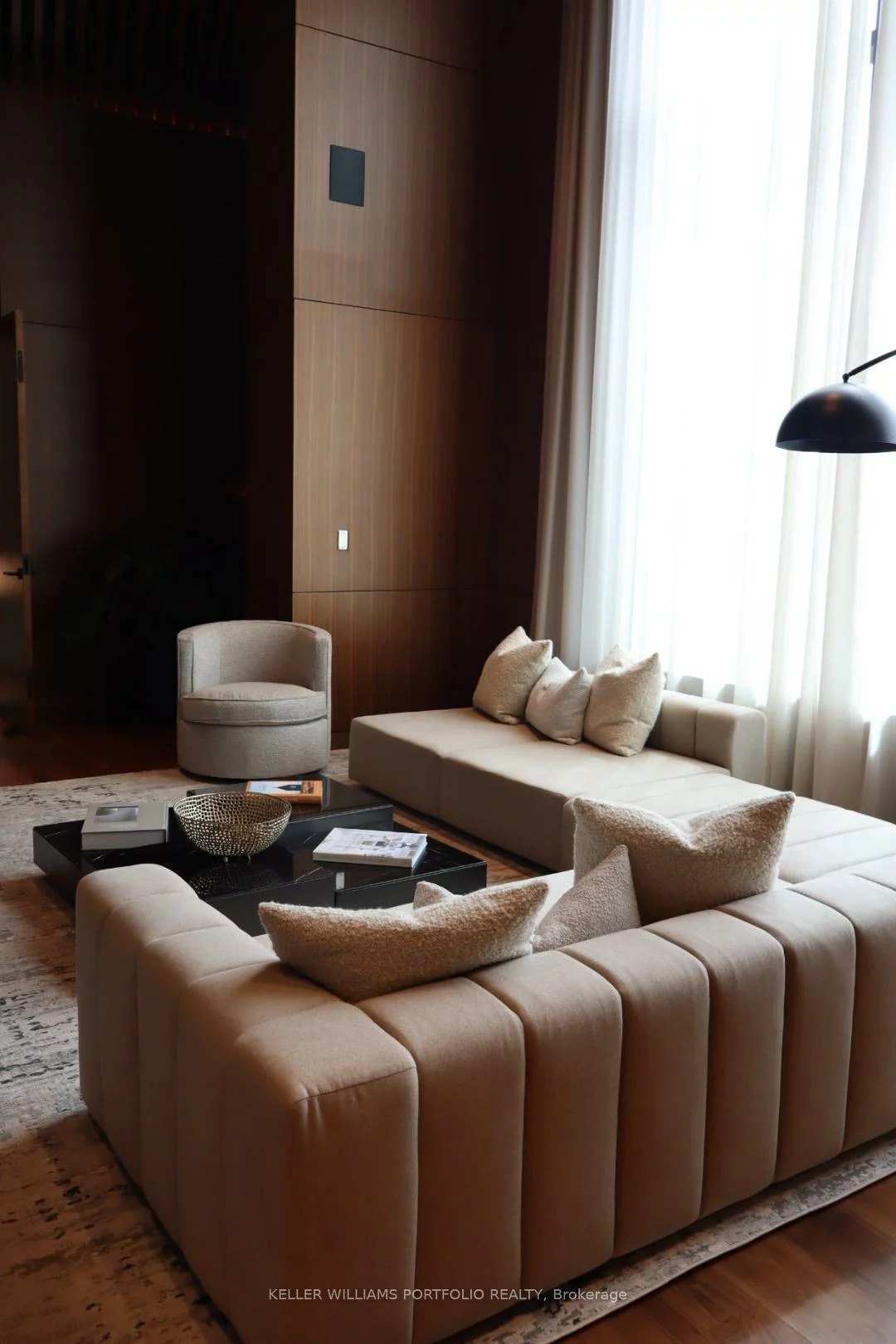 3240, William Coltson, 1010 - JM Joshua Meadows, Oakville