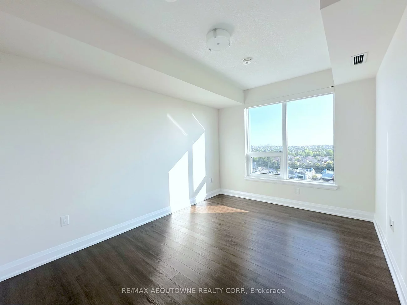 2333, Taunton, 1015 - RO River Oaks, Oakville