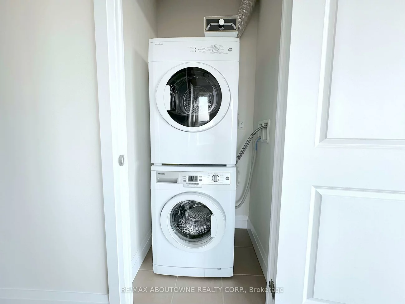 2333, Taunton, 1015 - RO River Oaks, Oakville
