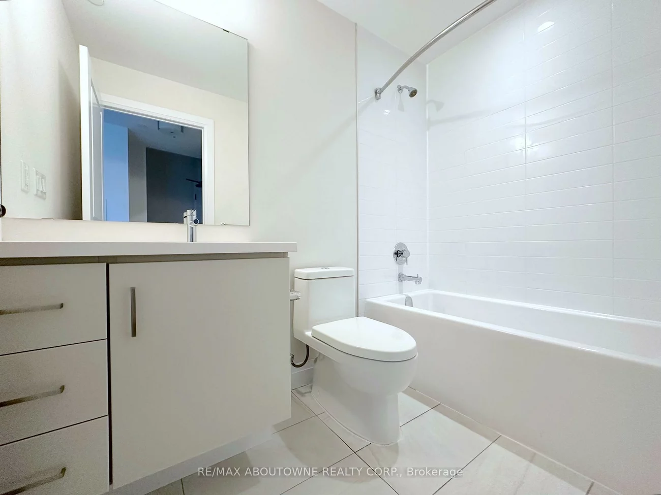 2333, Taunton, 1015 - RO River Oaks, Oakville