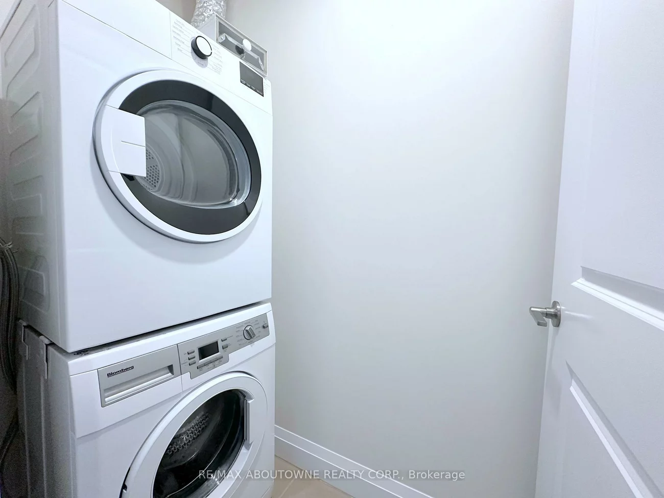 2333, Taunton, 1015 - RO River Oaks, Oakville