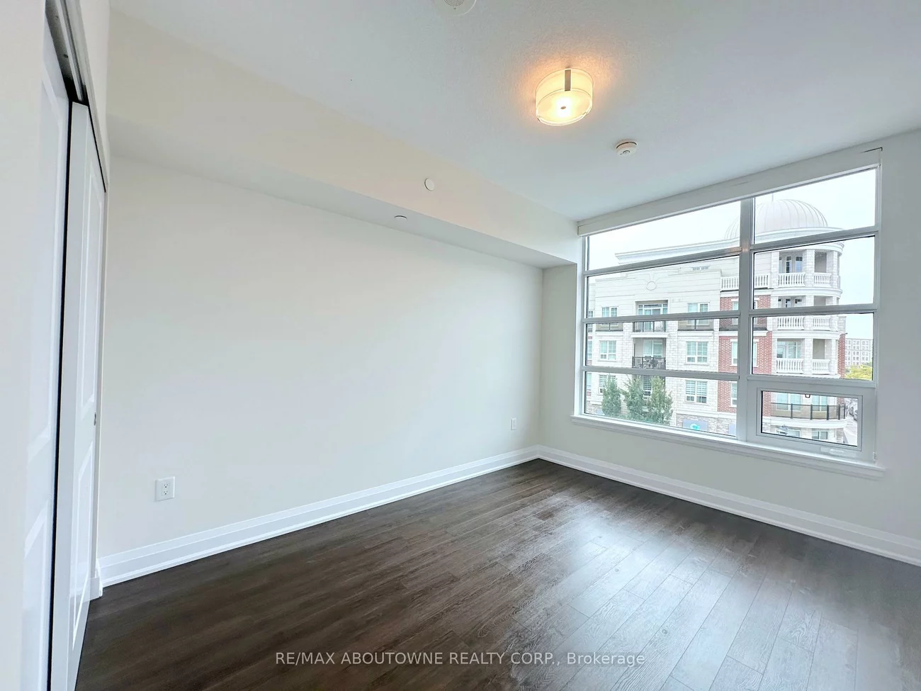2333, Taunton, 1015 - RO River Oaks, Oakville