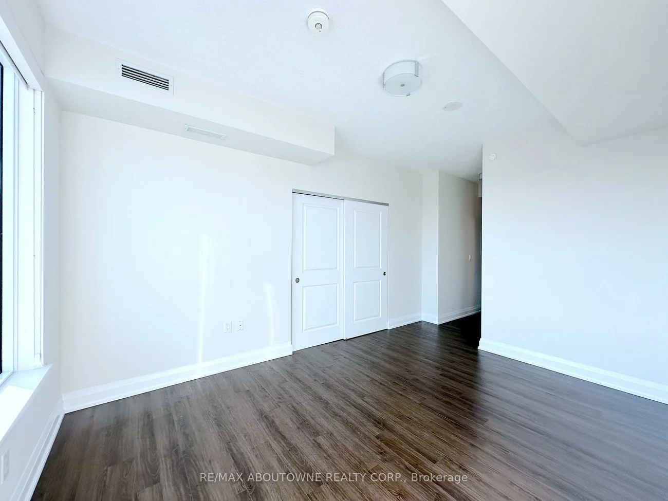 2333, Taunton, 1015 - RO River Oaks, Oakville