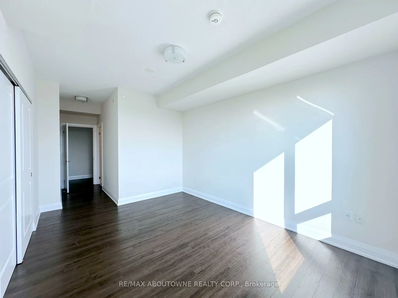 2333, Taunton, 1015 - RO River Oaks, Oakville