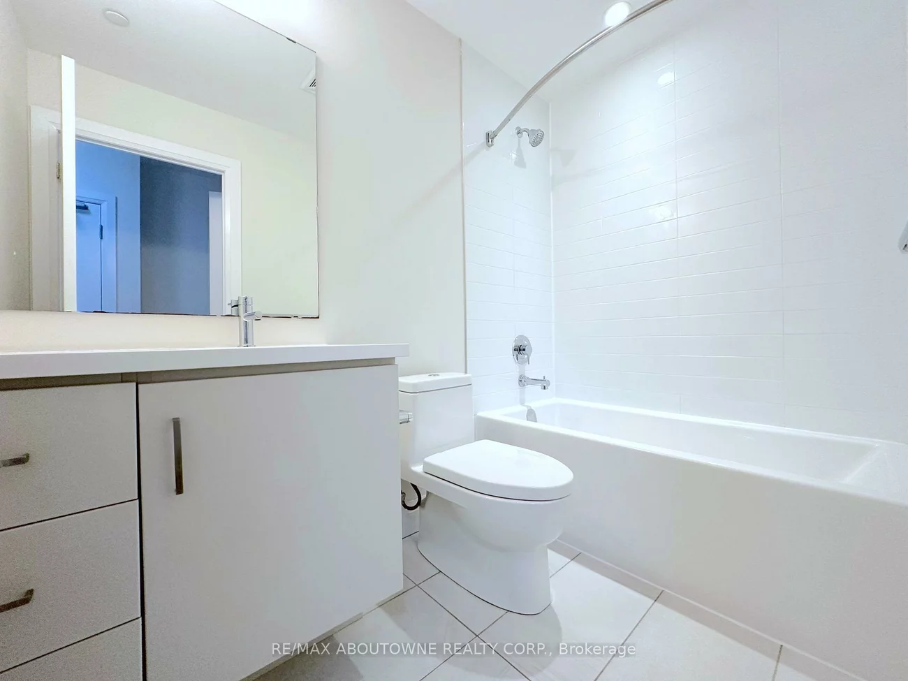 2333, Taunton, 1015 - RO River Oaks, Oakville