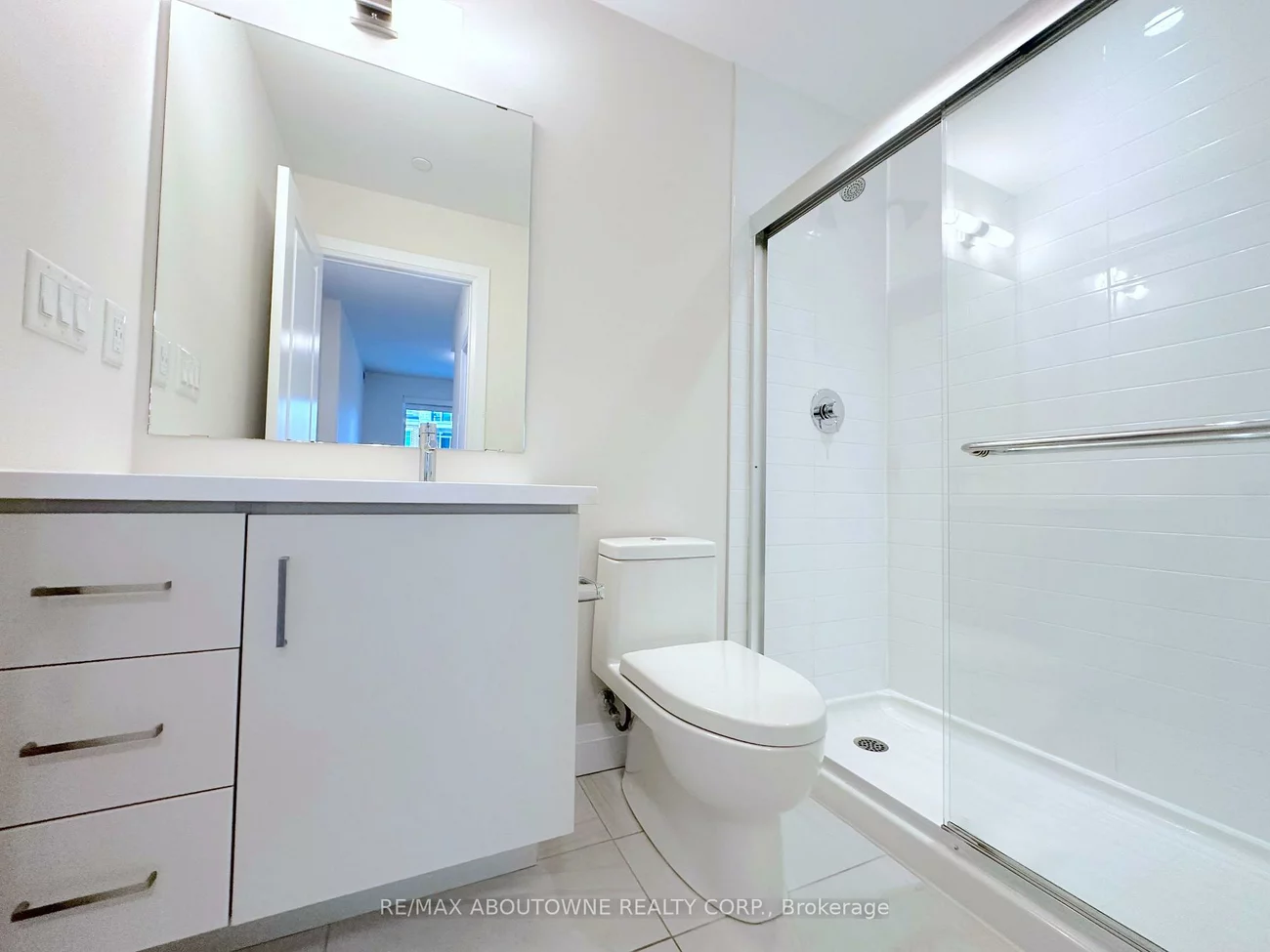 2333, Taunton, 1015 - RO River Oaks, Oakville