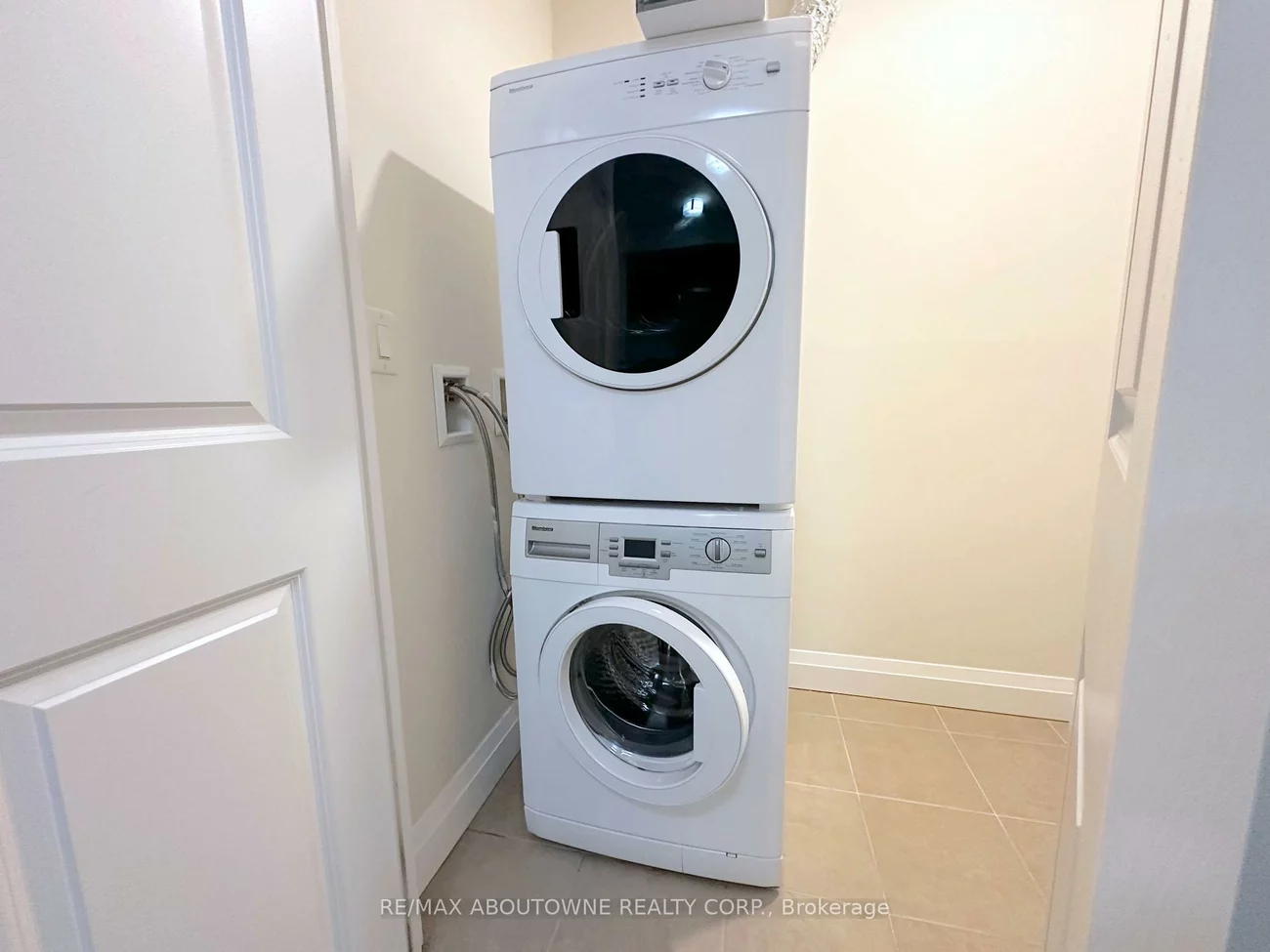 2333, Taunton, 1015 - RO River Oaks, Oakville