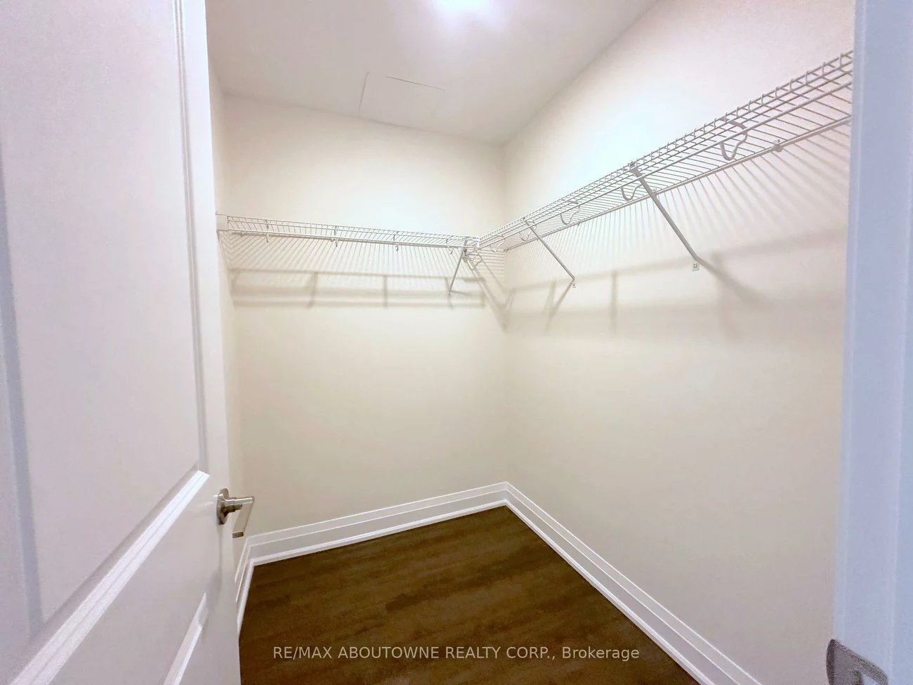 2333, Taunton, 1015 - RO River Oaks, Oakville
