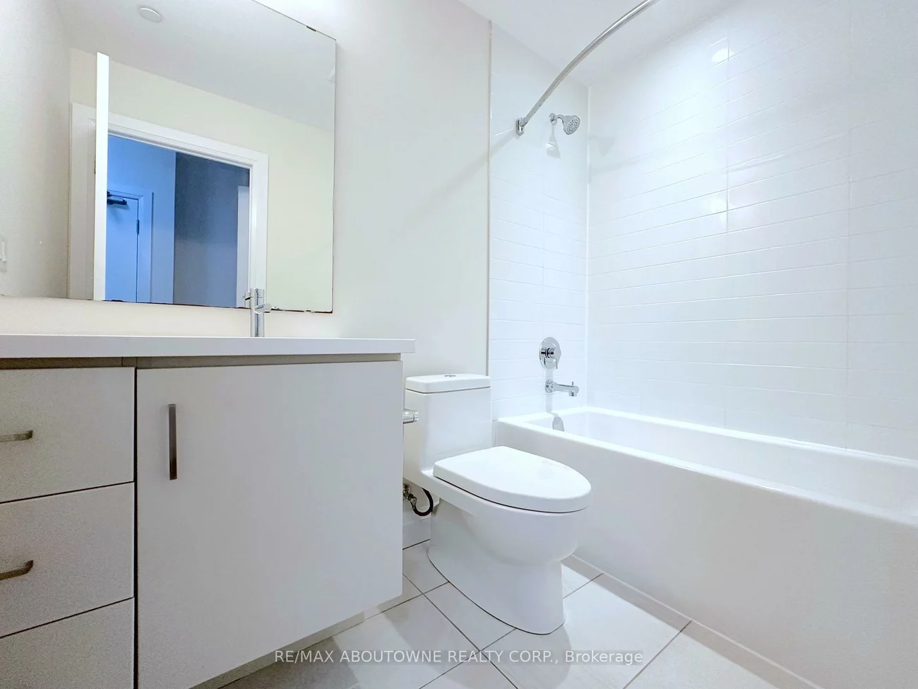 2333, Taunton, 1015 - RO River Oaks, Oakville