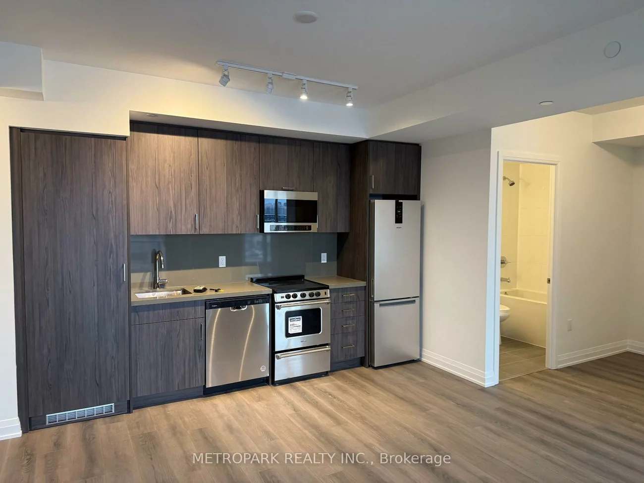412, Silver Maple, 1010 - JM Joshua Meadows, Oakville