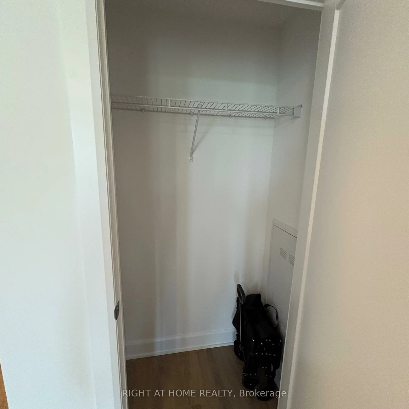 3240, William Coltson, 1010 - JM Joshua Meadows, Oakville