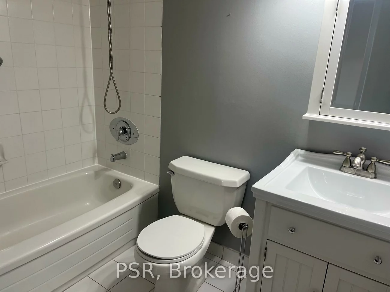 185, Robinson, 1013 - OO Old Oakville, Oakville