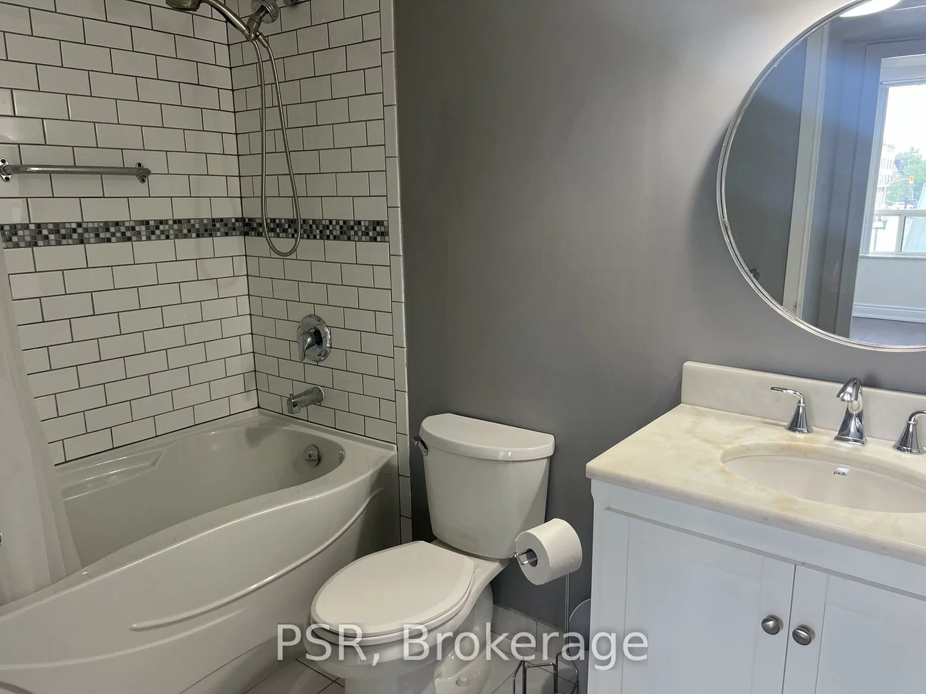 185, Robinson, 1013 - OO Old Oakville, Oakville