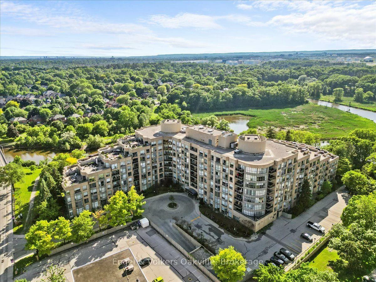 2511, Lakeshore, 1001 - BR Bronte, Oakville