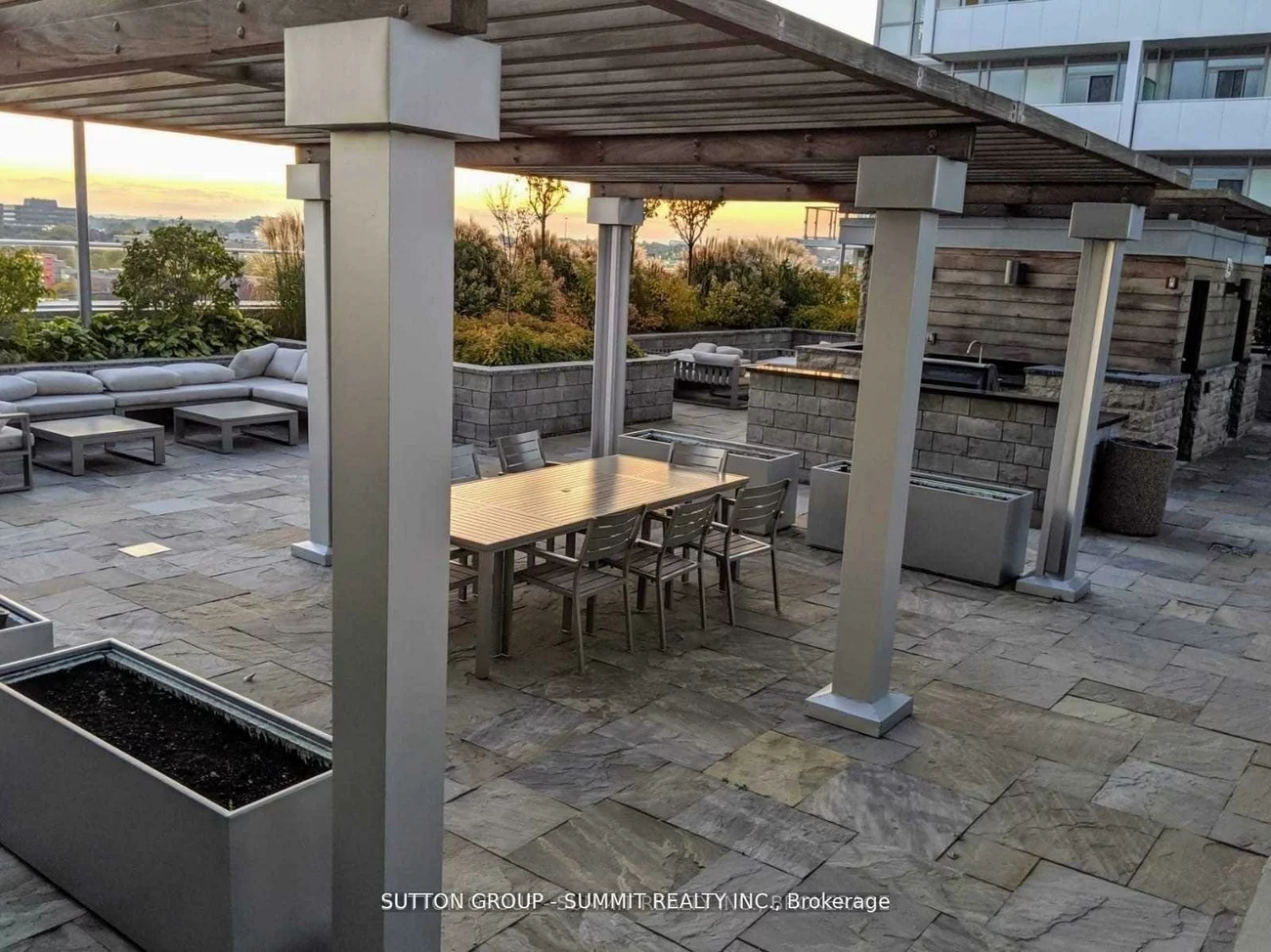 55, Speers, 1002 - CO Central, Oakville