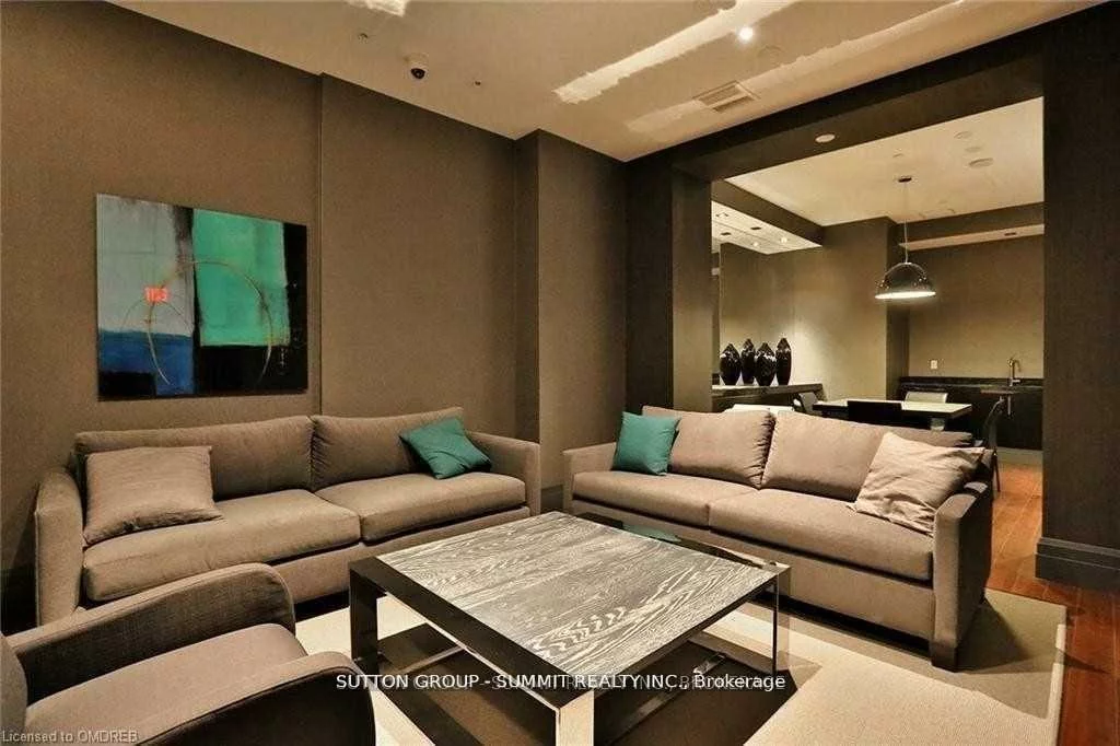 55, Speers, 1002 - CO Central, Oakville