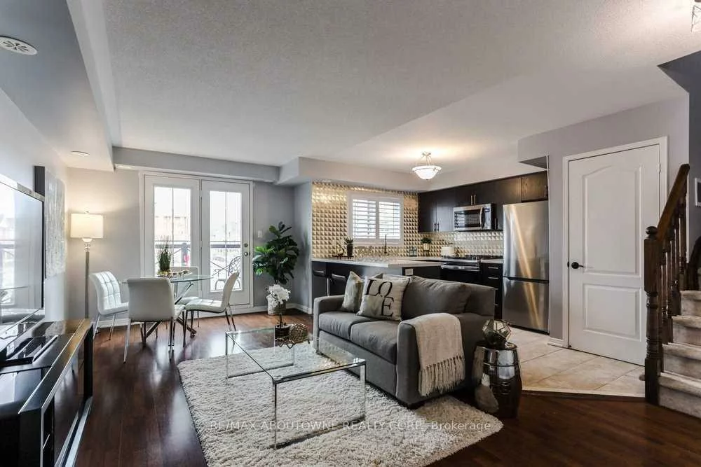 2579, Sixth, 1015 - RO River Oaks, Oakville
