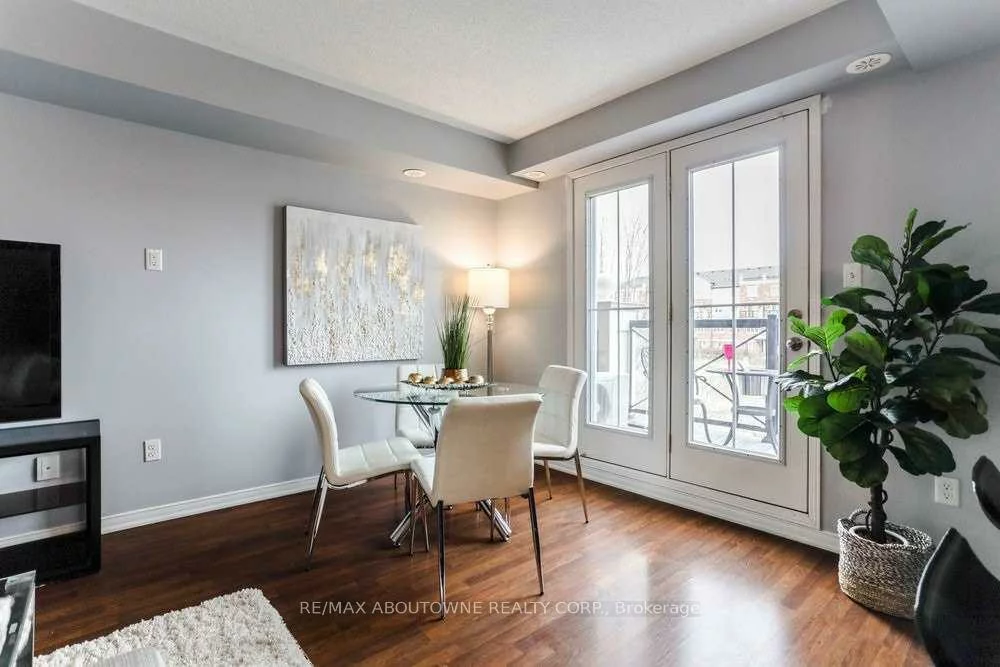 2579, Sixth, 1015 - RO River Oaks, Oakville