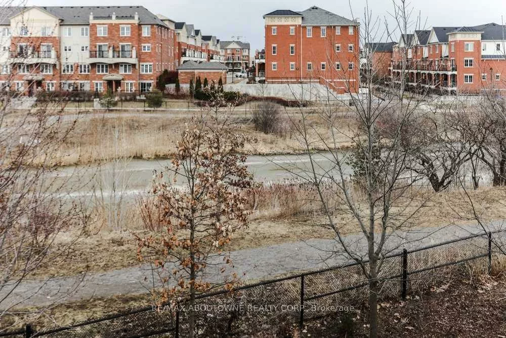 2579, Sixth, 1015 - RO River Oaks, Oakville