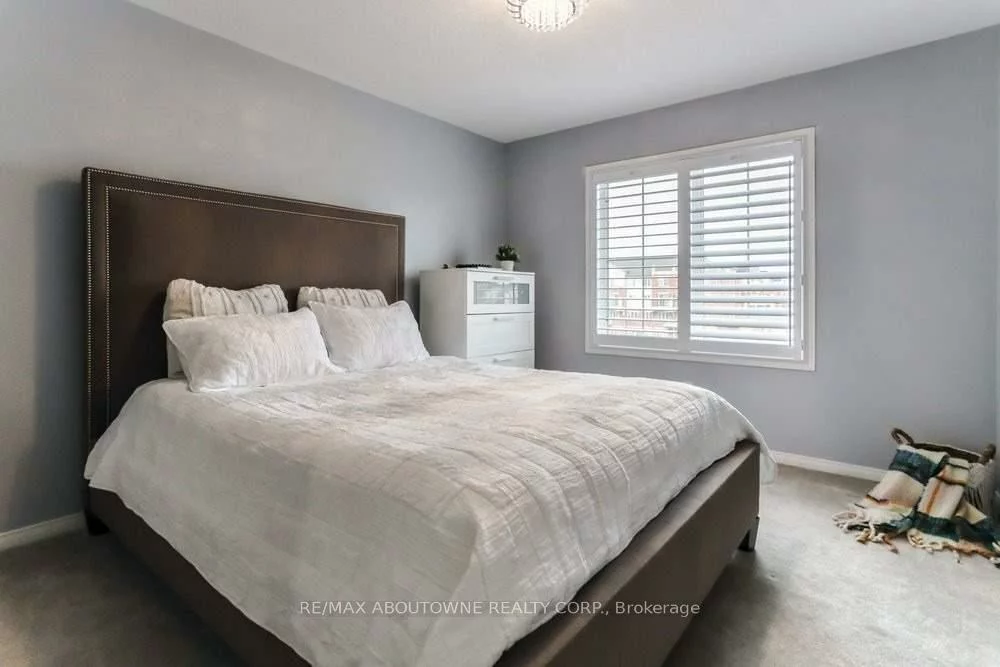 2579, Sixth, 1015 - RO River Oaks, Oakville
