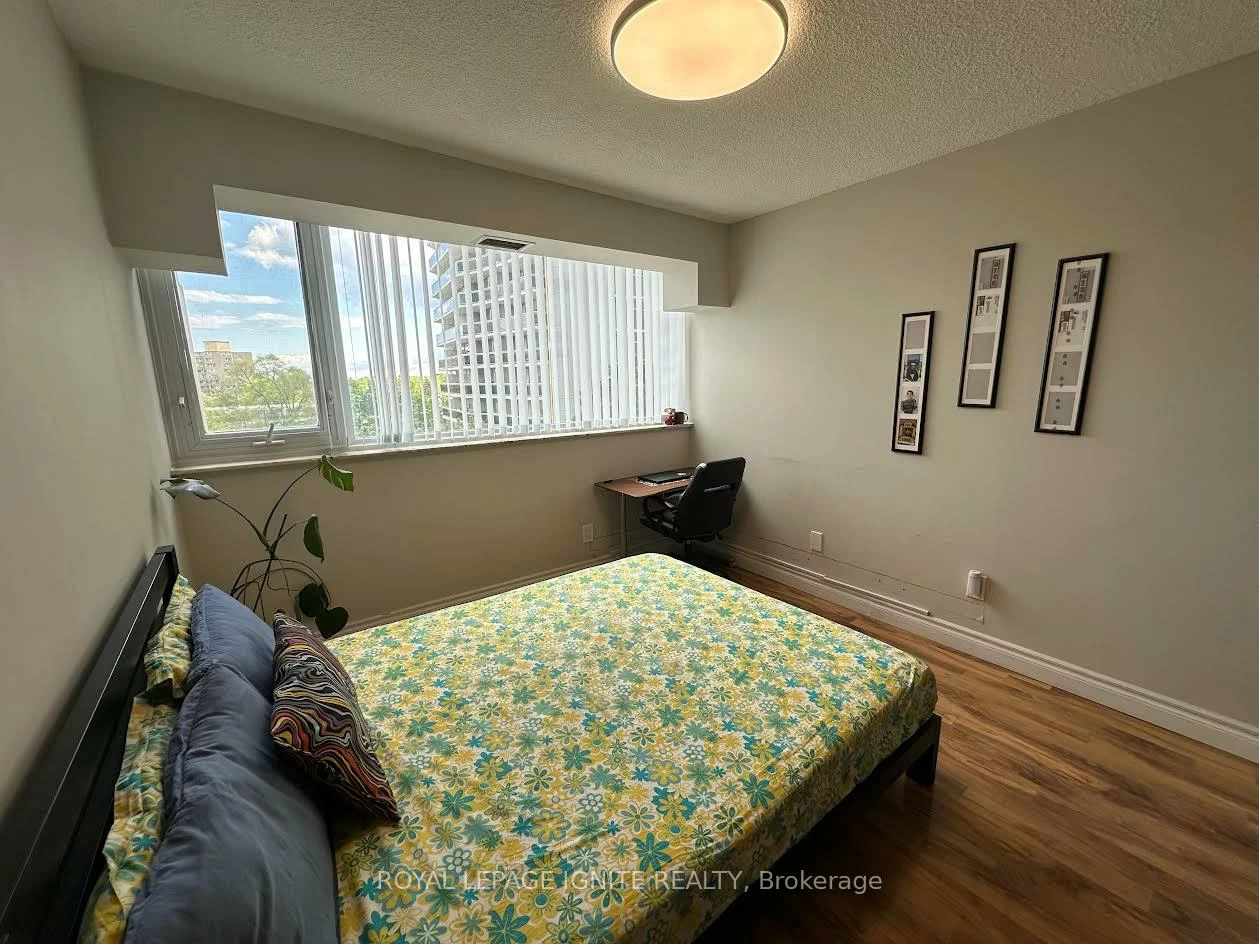 20, Speers, 1002 - CO Central, Oakville