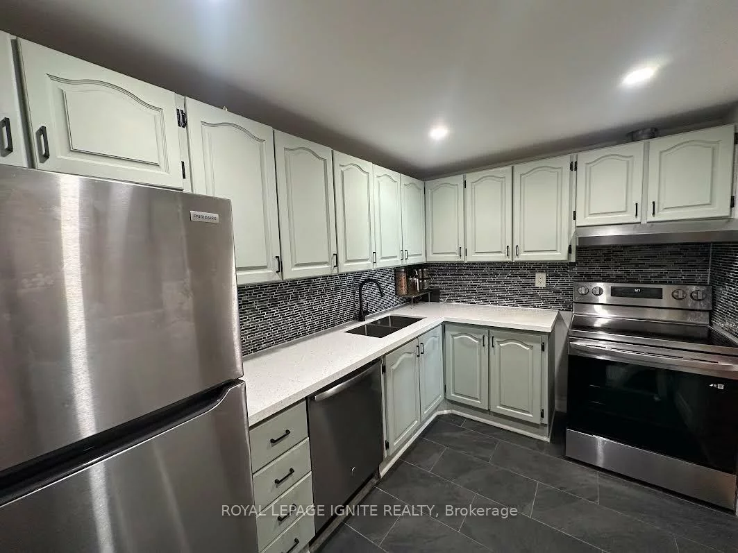20, Speers, 1002 - CO Central, Oakville