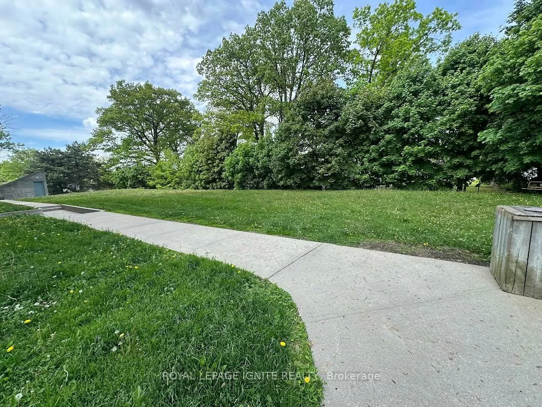 20, Speers, 1002 - CO Central, Oakville
