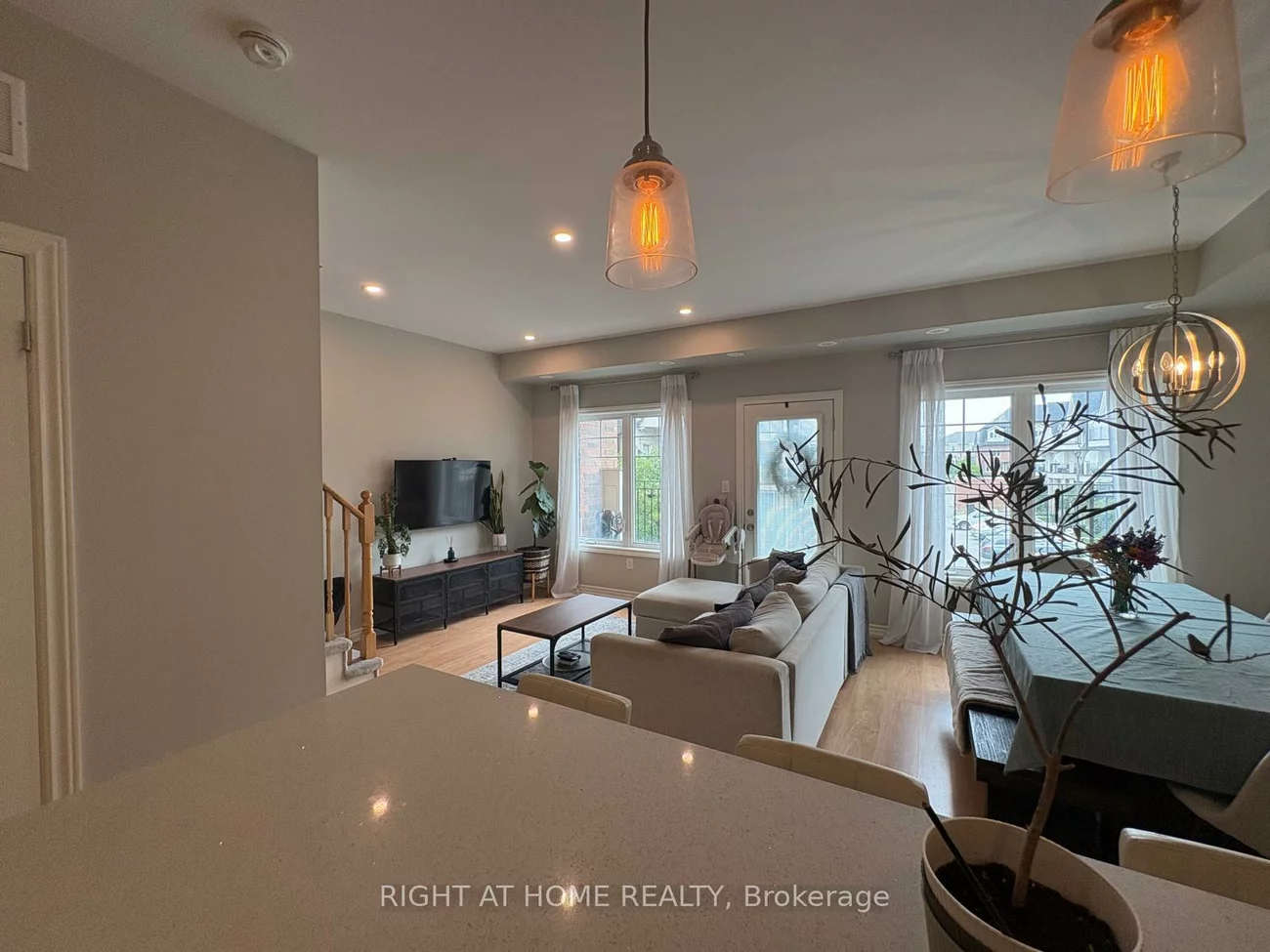 2420, Baronwood, 1019 - WM Westmount, Oakville