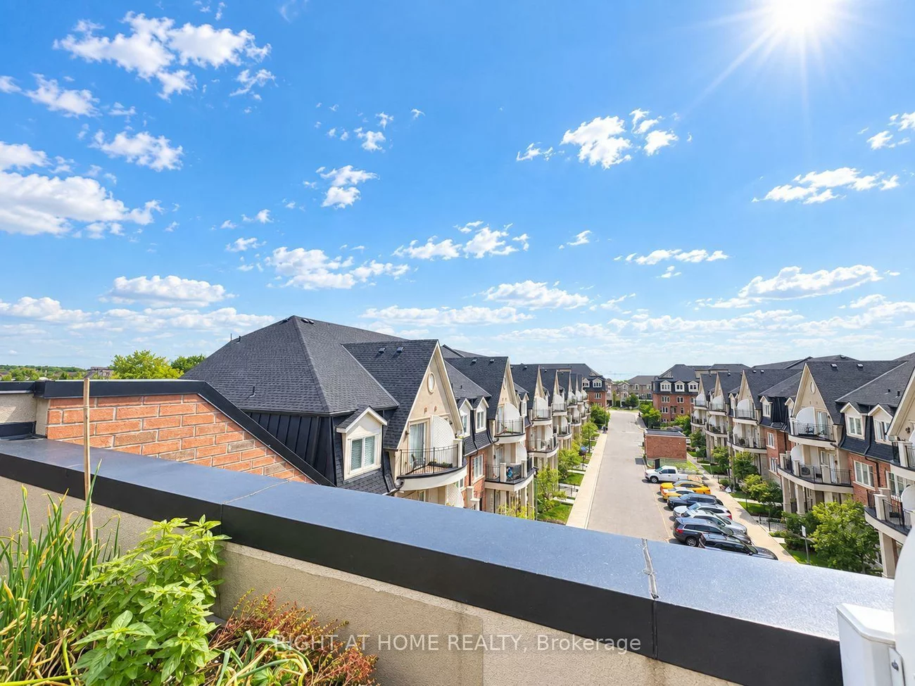2420, Baronwood, 1019 - WM Westmount, Oakville