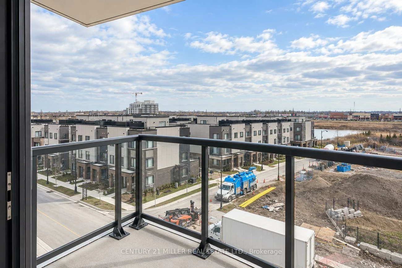 335, Wheat Boom, 1010 - JM Joshua Meadows, Oakville