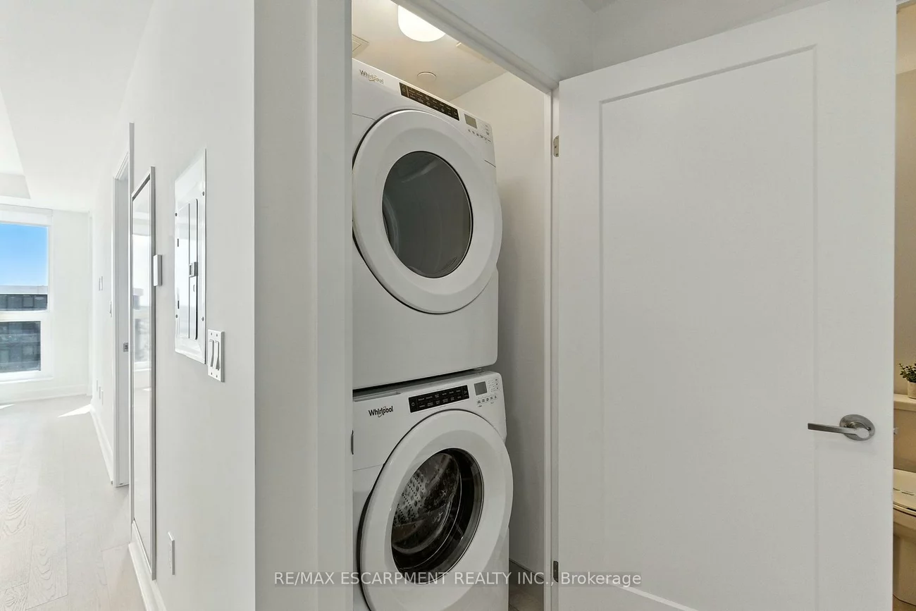 3240, William Coltson, 1010 - JM Joshua Meadows, Oakville
