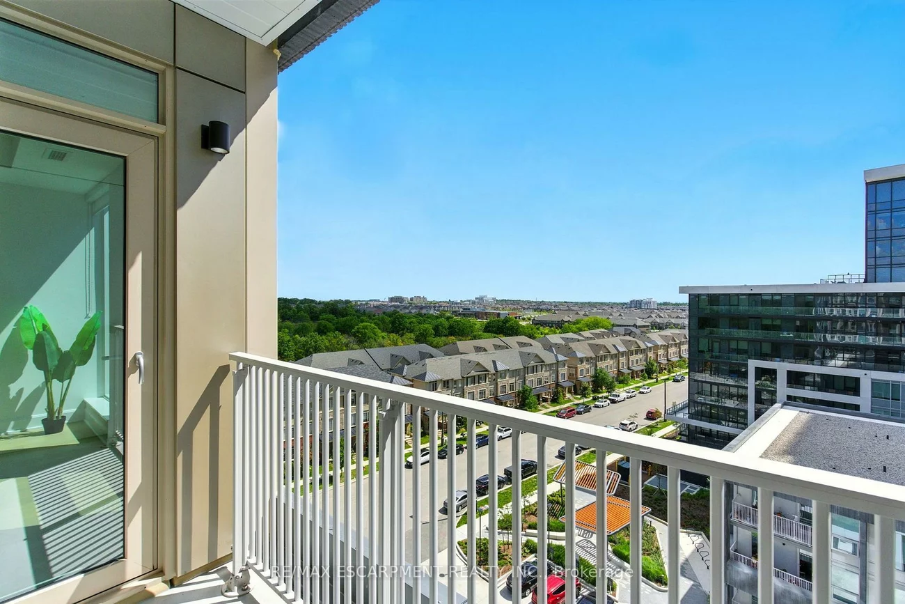 3240, William Coltson, 1010 - JM Joshua Meadows, Oakville