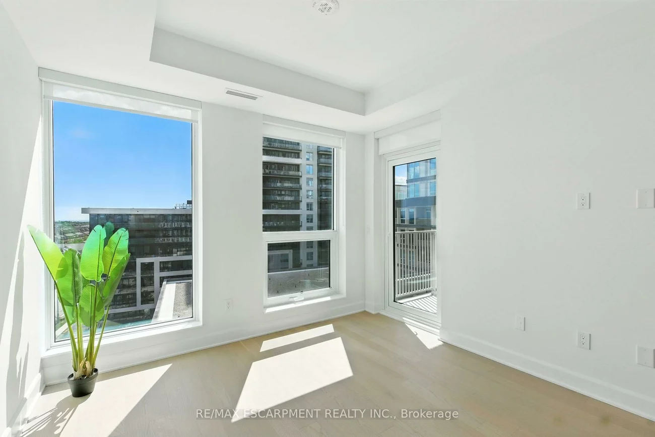 3240, William Coltson, 1010 - JM Joshua Meadows, Oakville
