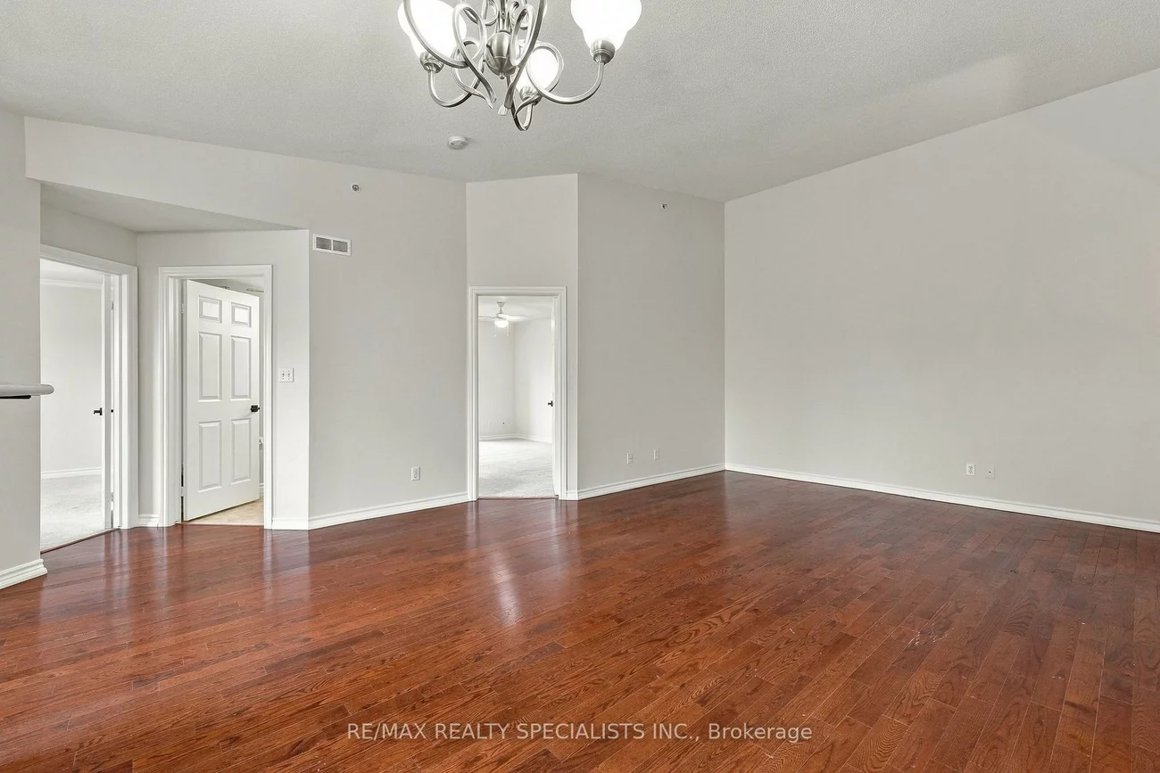 1470, Bishops, 1007 - GA Glen Abbey, Oakville