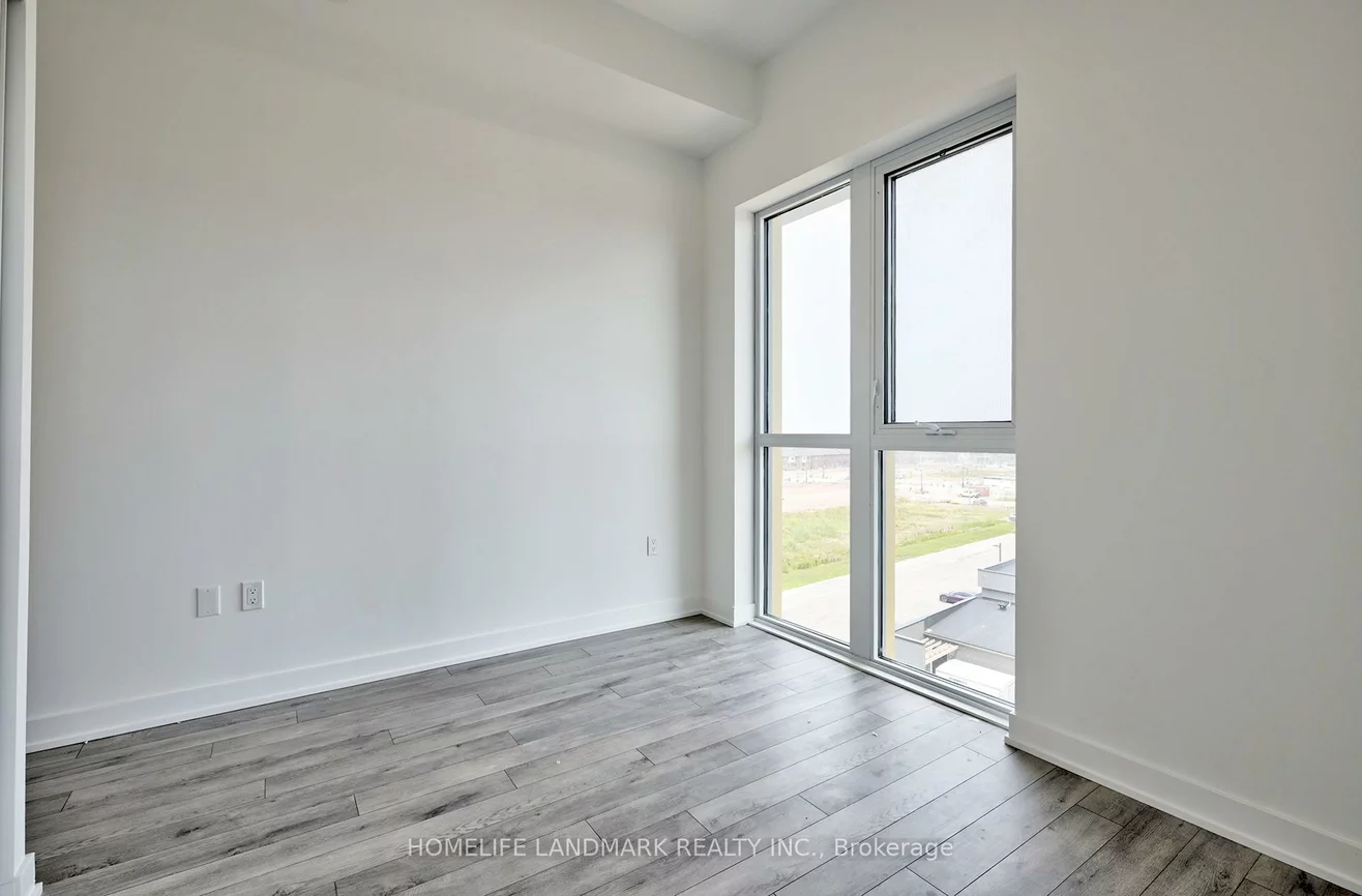 1005, Dundas, 1010 - JM Joshua Meadows, Oakville