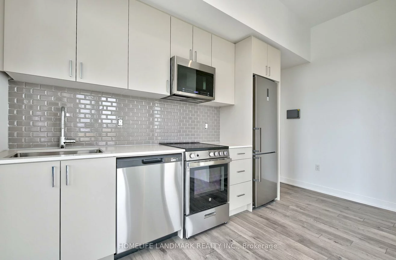 1005, Dundas, 1010 - JM Joshua Meadows, Oakville