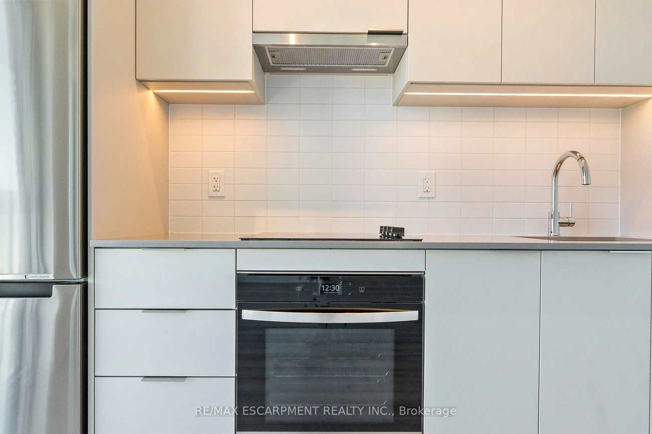 3079, Trafalgar, 1010 - JM Joshua Meadows, Oakville