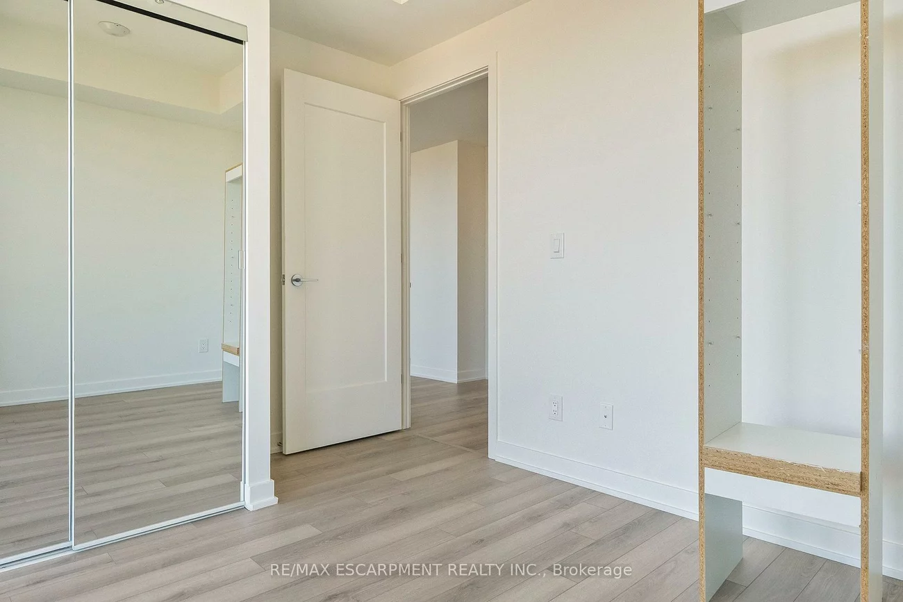 3079, Trafalgar, 1010 - JM Joshua Meadows, Oakville