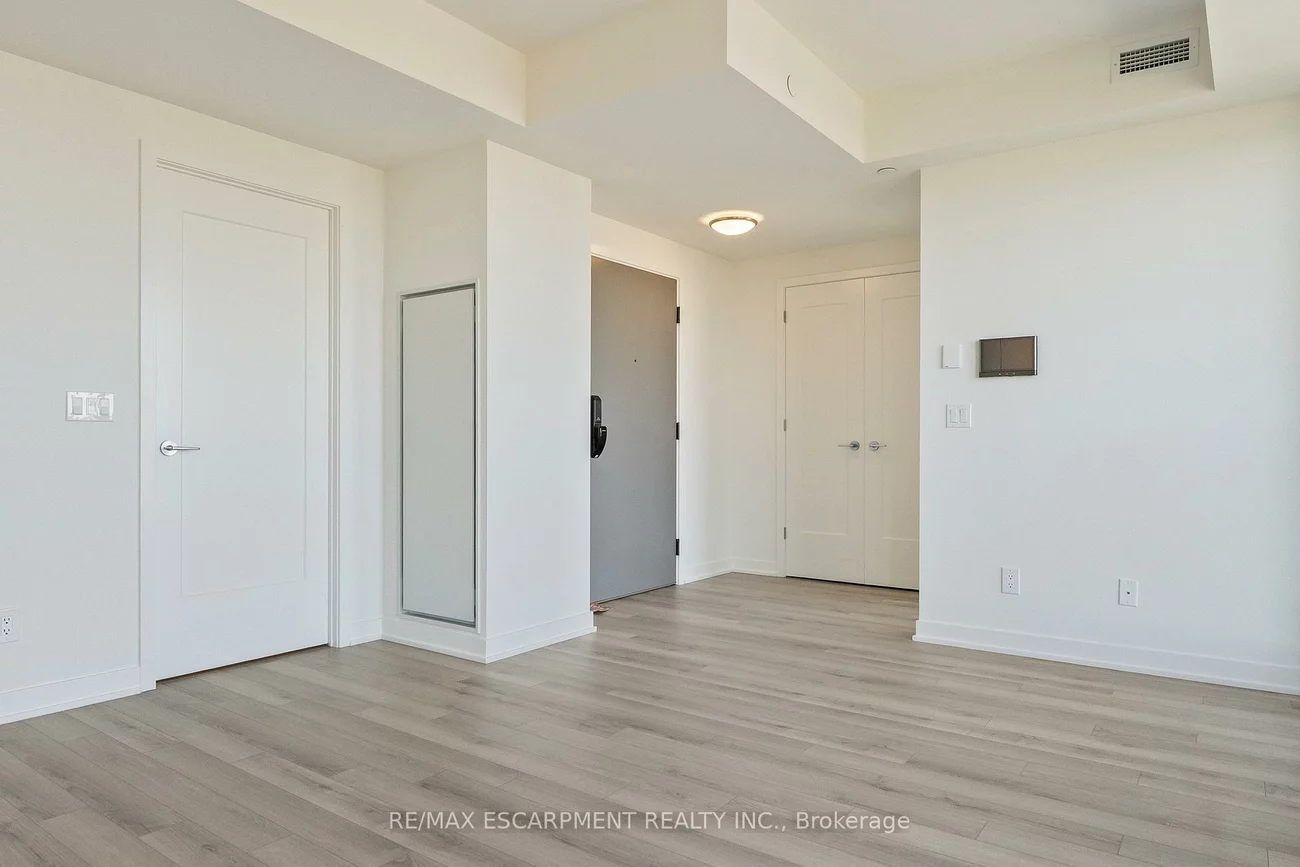 3079, Trafalgar, 1010 - JM Joshua Meadows, Oakville