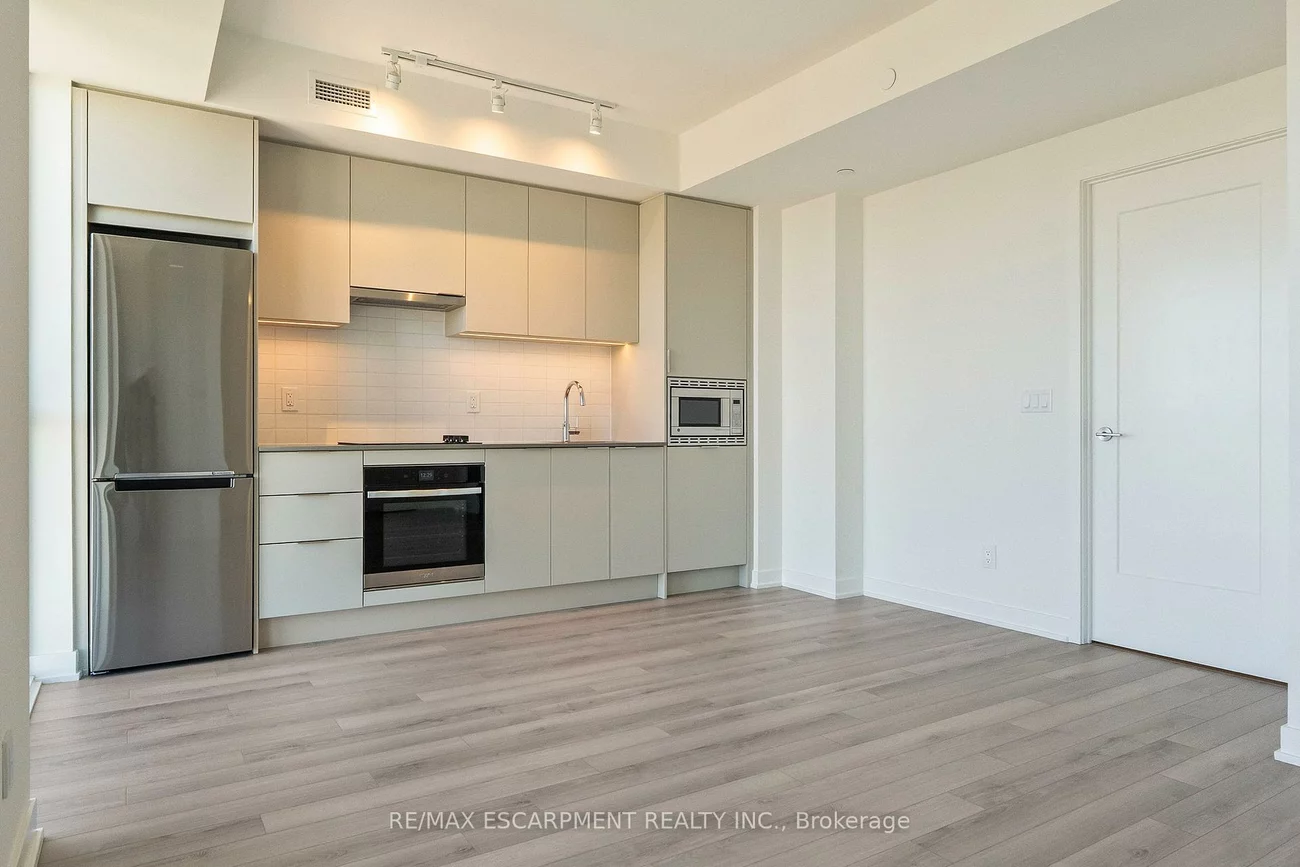 3079, Trafalgar, 1010 - JM Joshua Meadows, Oakville
