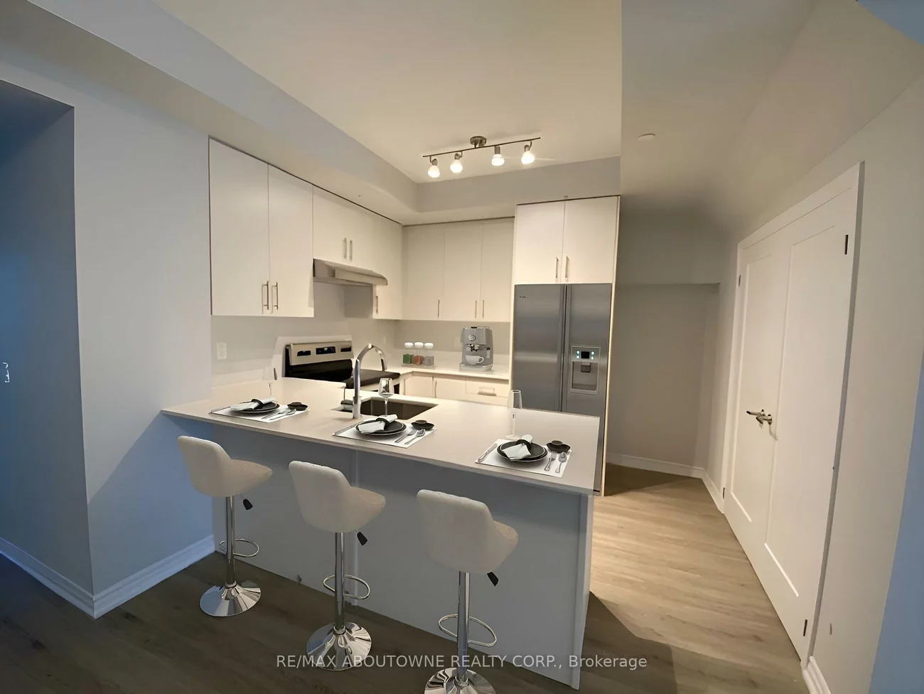 349, WHEAT BOOM, 1010 - JM Joshua Meadows, Oakville