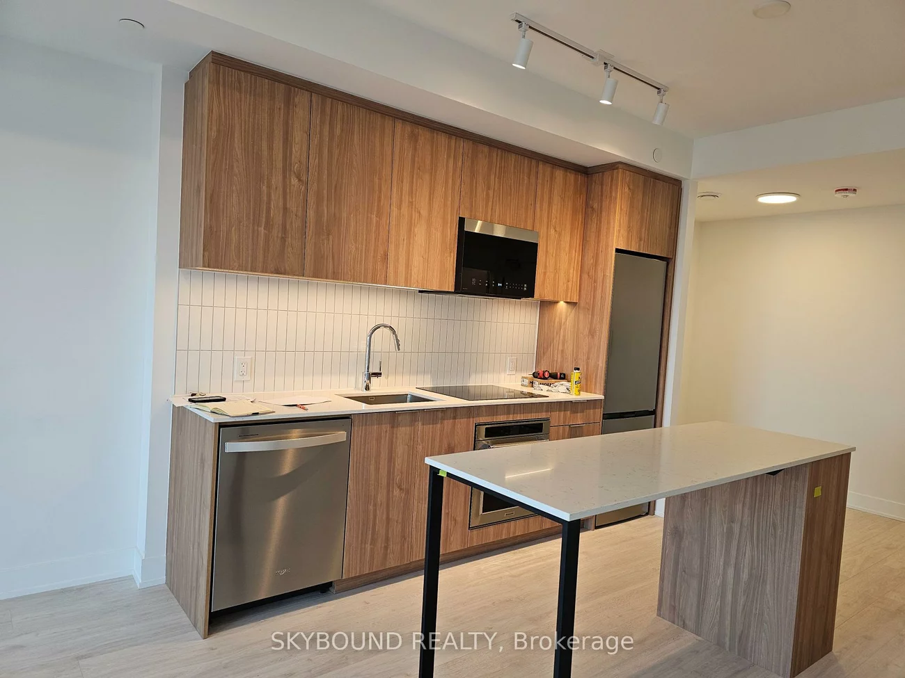 3008, William Cutmore, 1010 - JM Joshua Meadows, Oakville